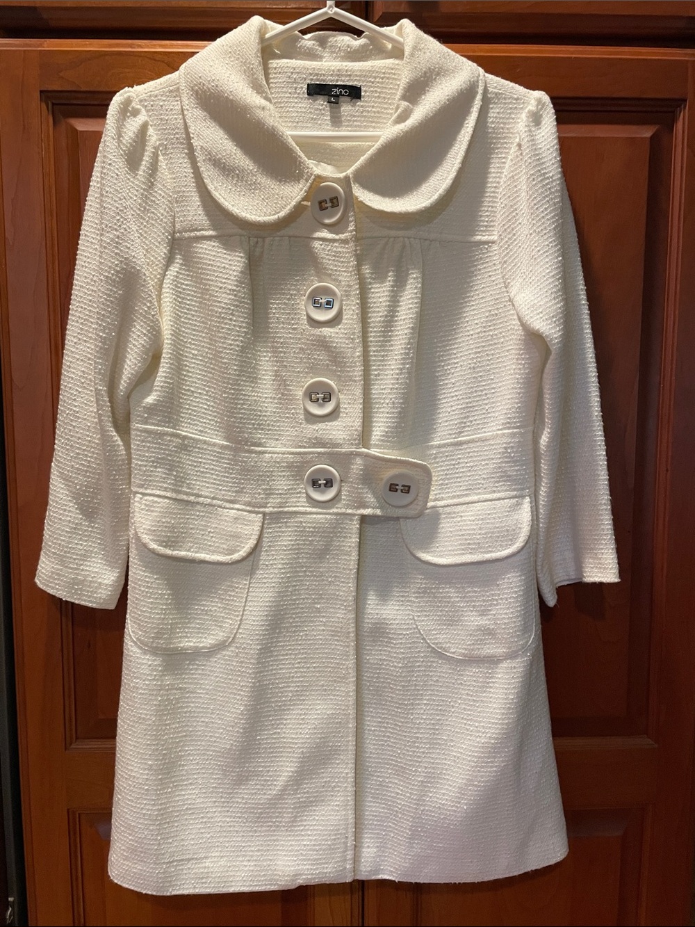 zinc Women’s Trench Style Coat in Off  White Tweed w/Button Detail - Sz Large